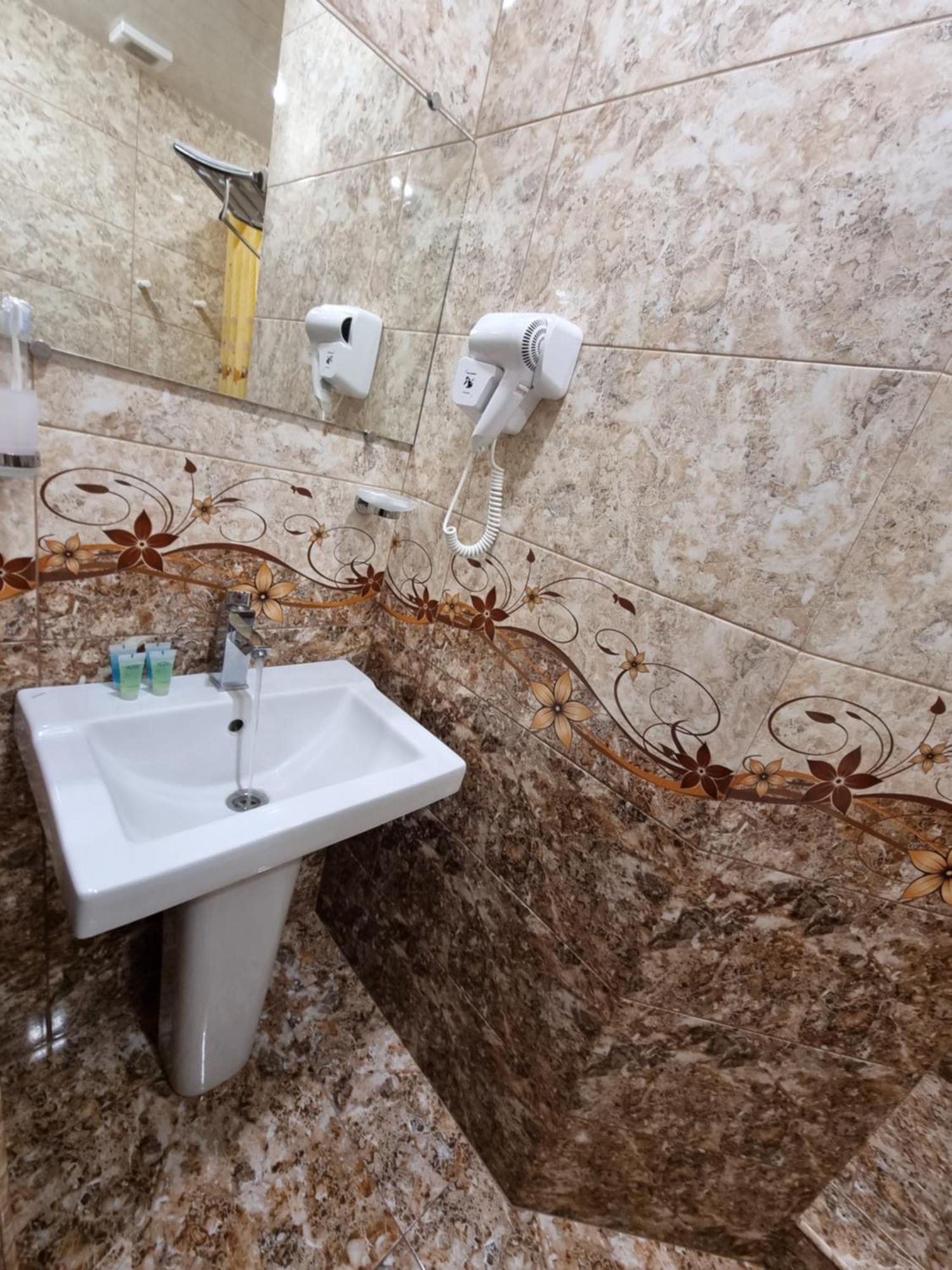 Rubin Hotel Goris Ngoại thất bức ảnh