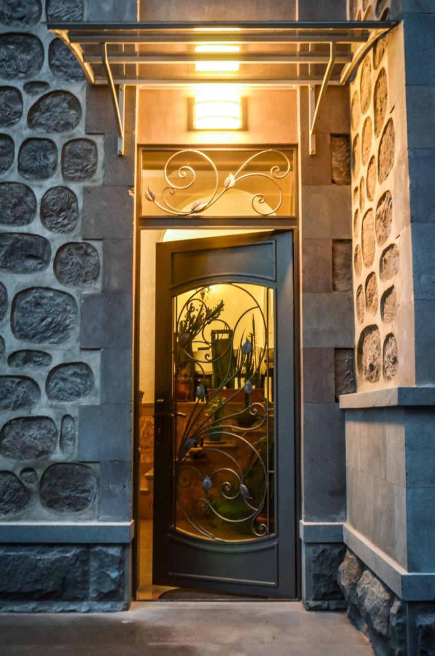 Rubin Hotel Goris Ngoại thất bức ảnh