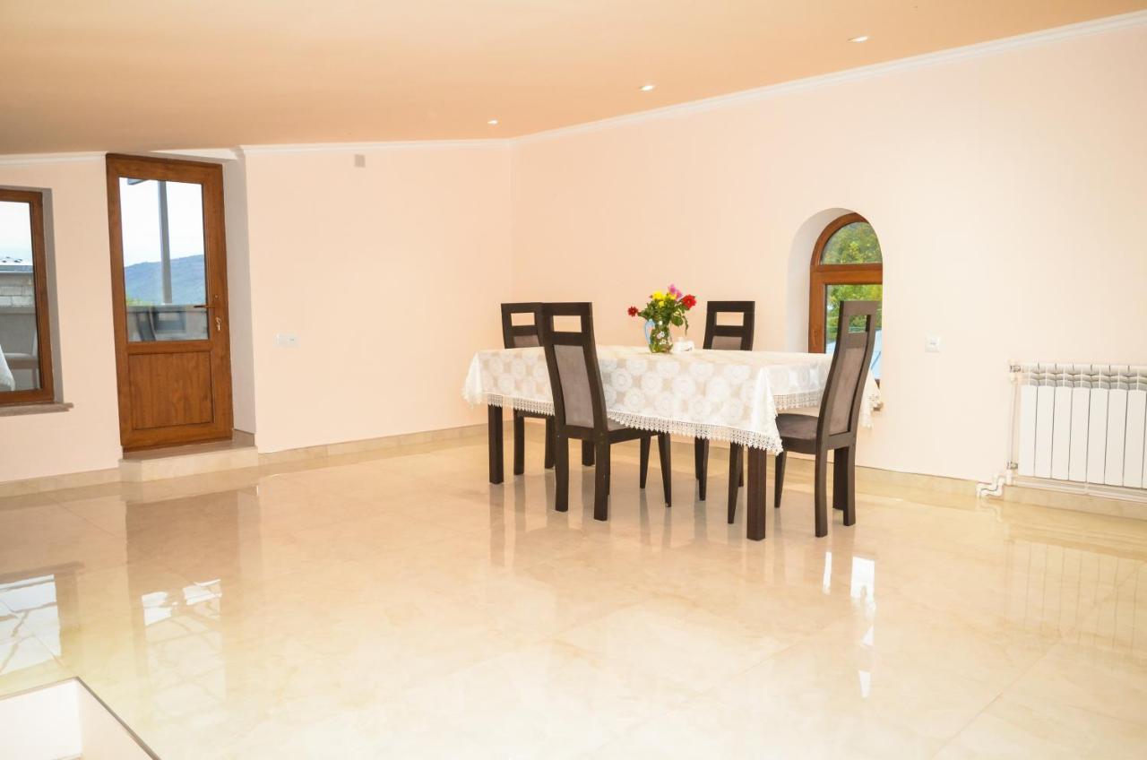 Rubin Hotel Goris Ngoại thất bức ảnh