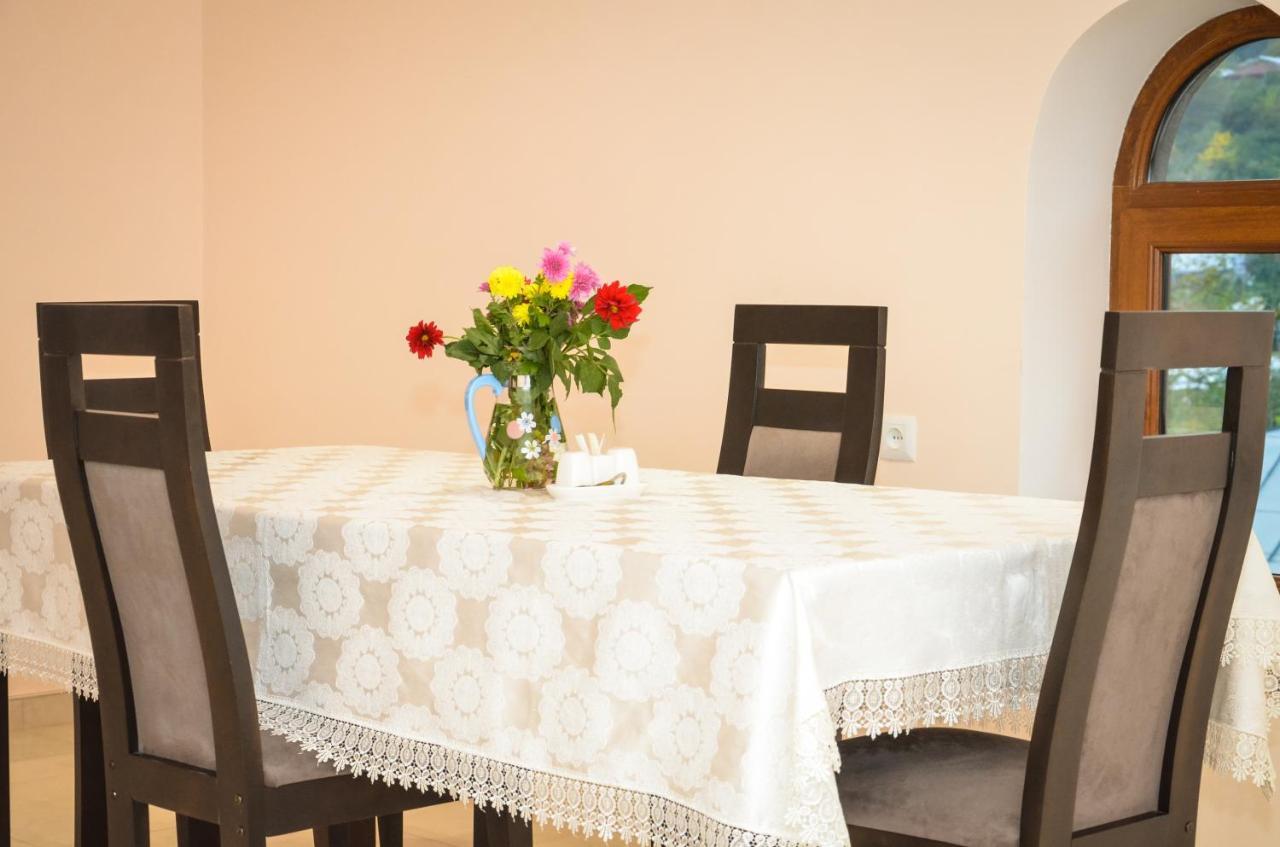 Rubin Hotel Goris Ngoại thất bức ảnh