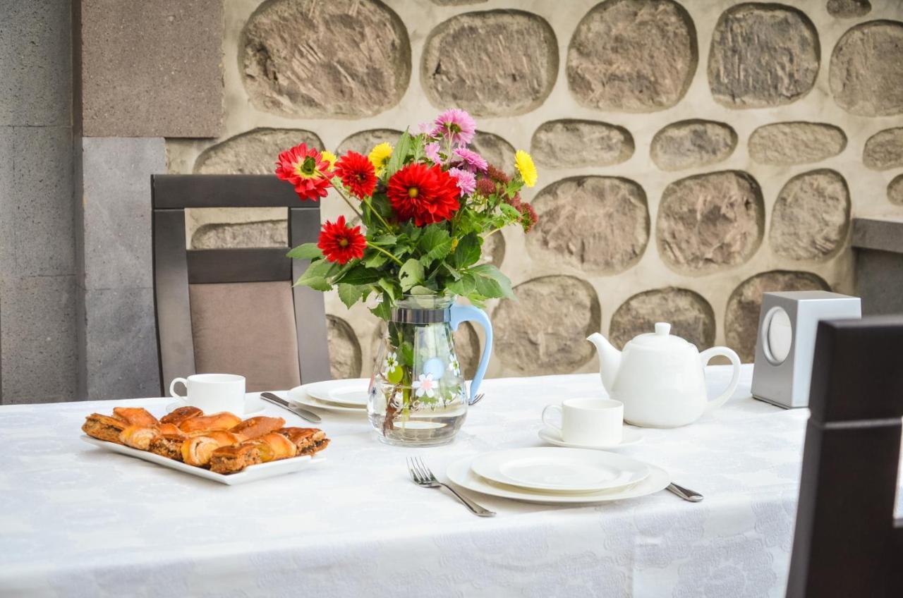 Rubin Hotel Goris Ngoại thất bức ảnh