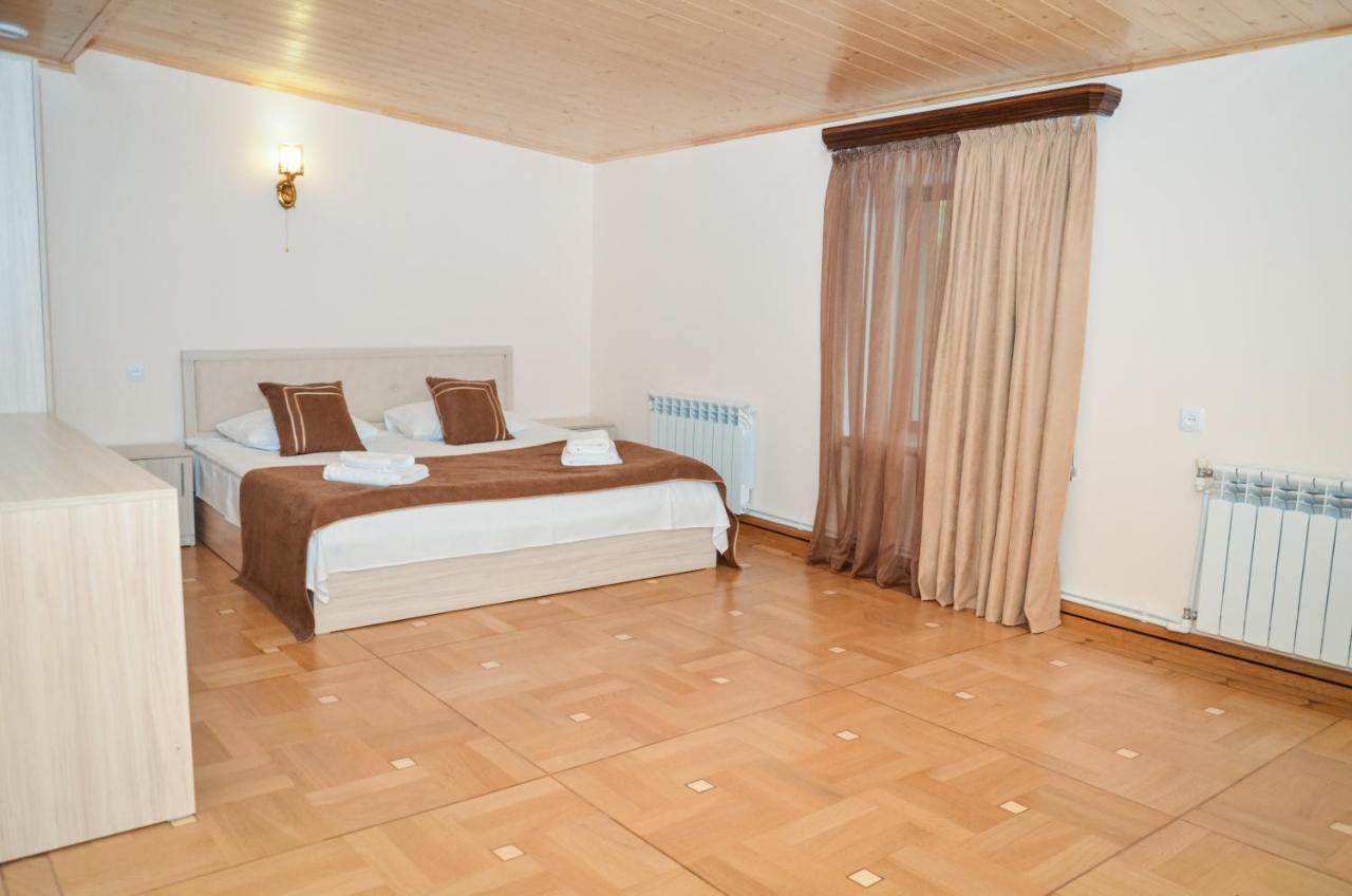 Rubin Hotel Goris Ngoại thất bức ảnh